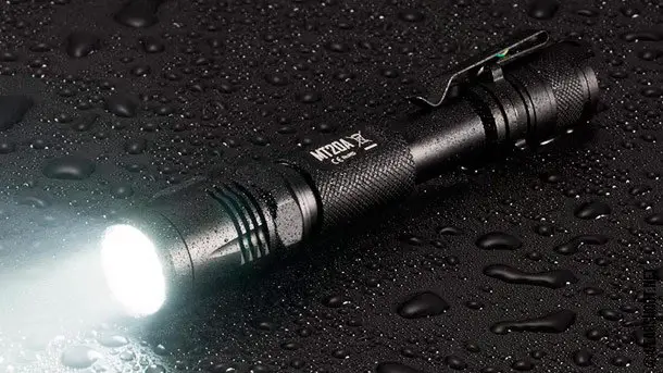 Nitecore MT20A   новый карманный фонарь с двумя светодиодами